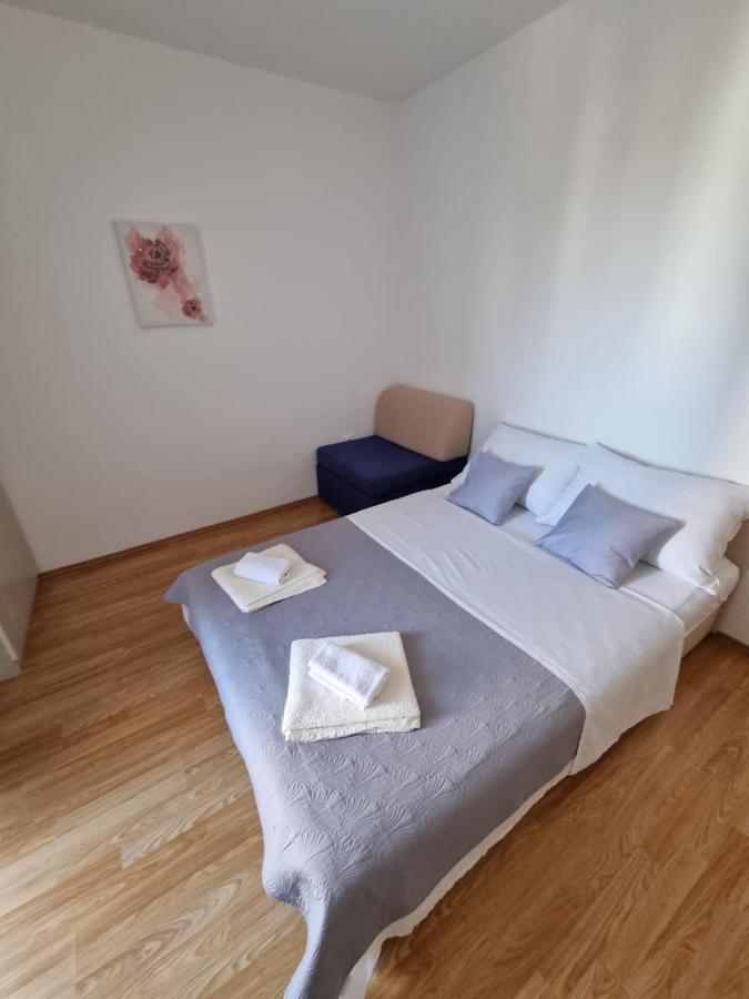 Lili Apartma Biograd Na Moru