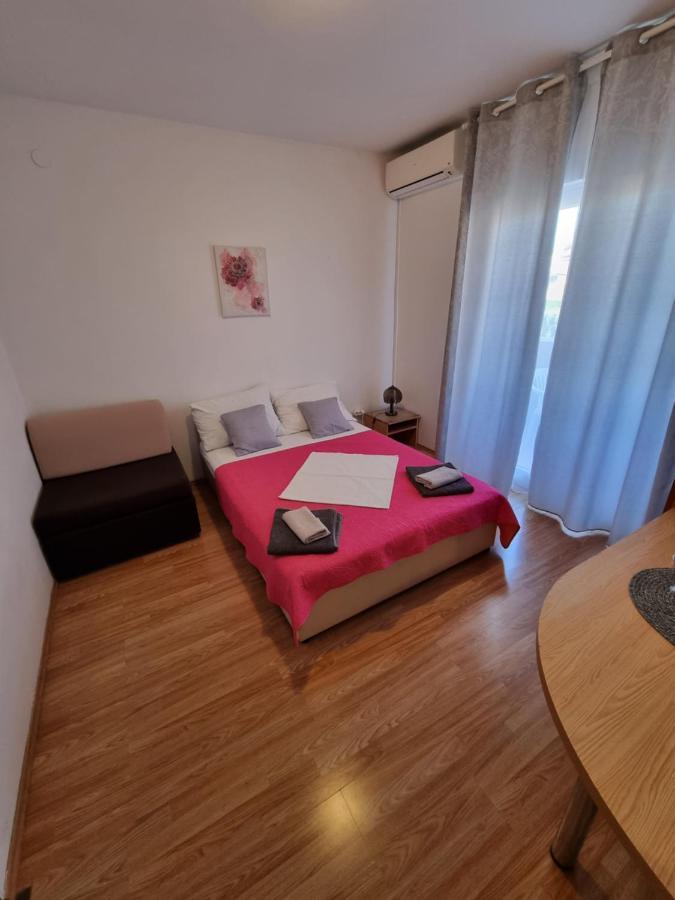Apartma Lili *
