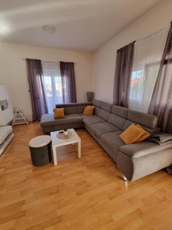 Apartment Lili *