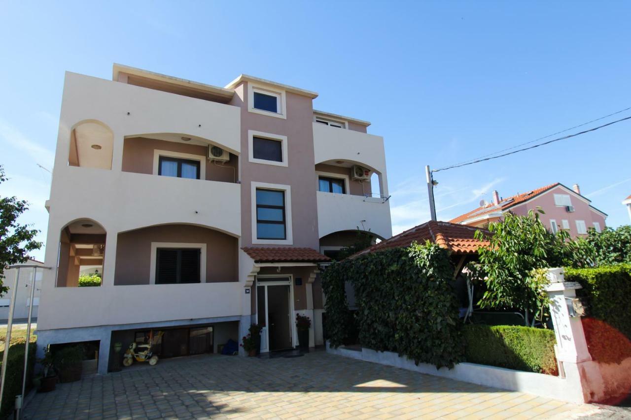 Lili Apartma Biograd Na Moru