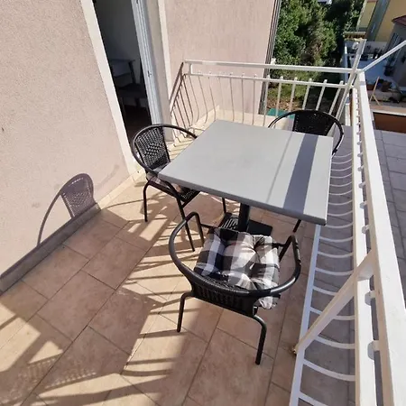 Apartments Lili Biograd Na Moru Zewnętrze zdjęcie
